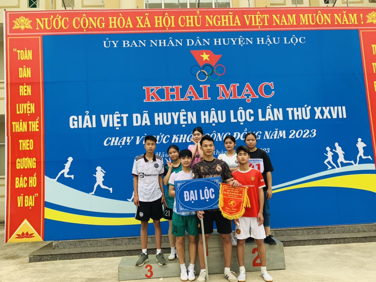 Đoàn Vận động viên xã Đại Lộc tham gia giải Việt dã huyện Hậu Lộc lần thứ XXVII năm 2023