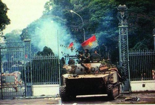 Mốc son lịch sử- ngày 30/4/1975 giải phóng miền nam thống nhất đất nước